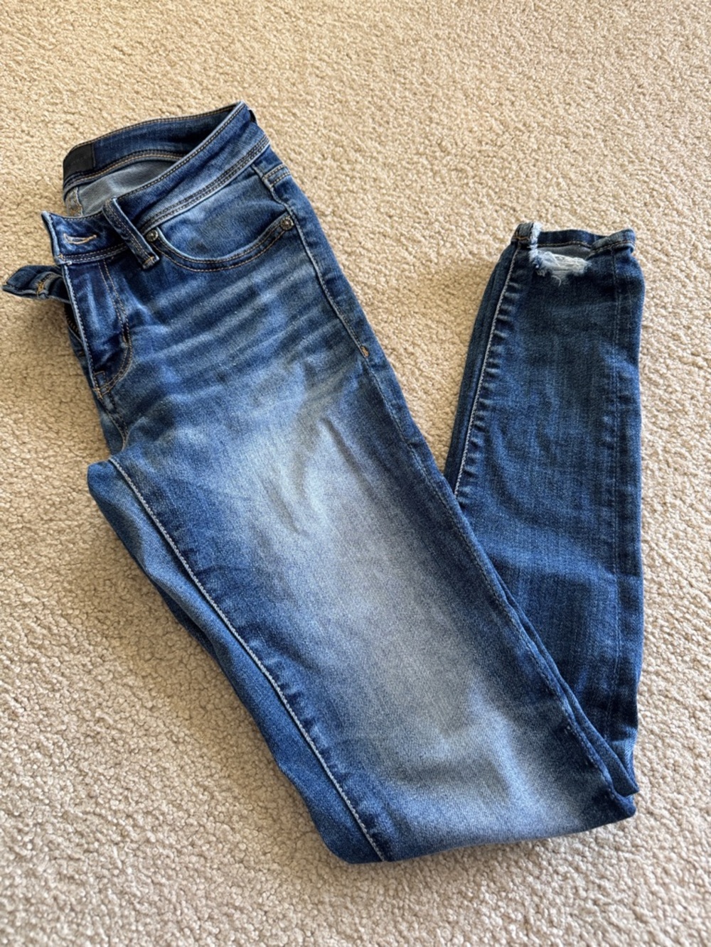 BKE Black Women’s Mid Wash Blue Skinny Jeans